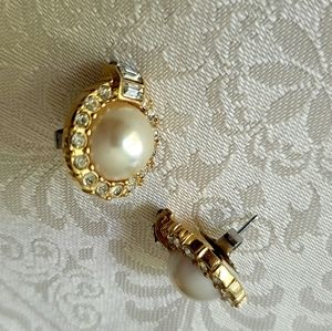 Fashion Gold Plated Rhinestone Pearl Stud Earrings